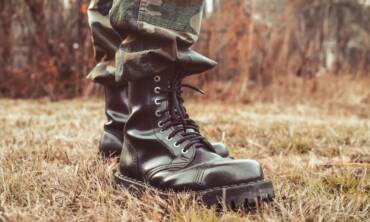 WHAT MAKES ARMY COMBAT BOOTS SO DURABLE