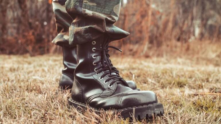 WHAT MAKES ARMY COMBAT BOOTS SO DURABLE